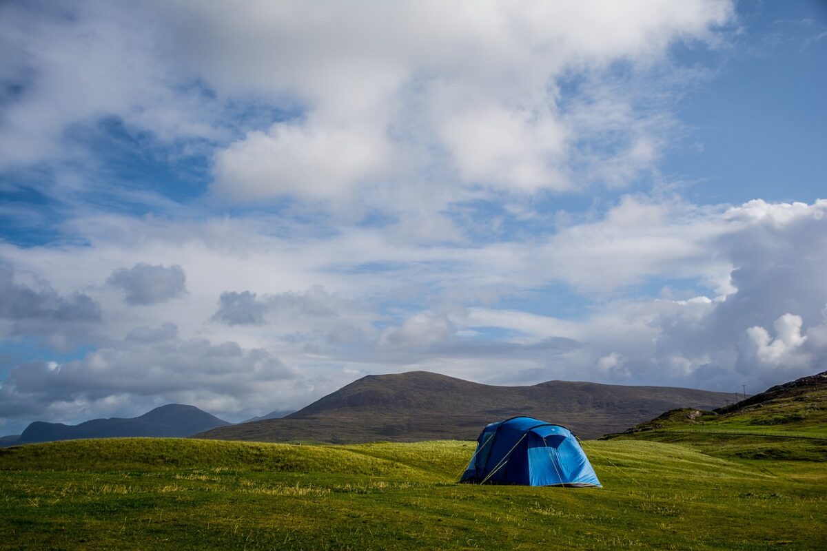 cat tent camp on mountain